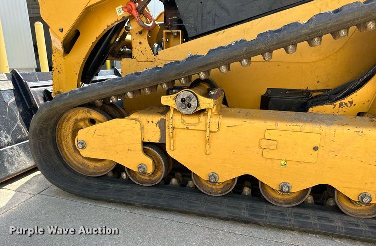 image for item NP9833 2016 Caterpillar 299D2XHP  tracked skid steer loader