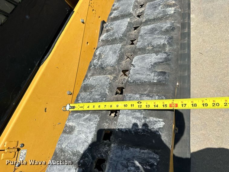 image for item NP9833 2016 Caterpillar 299D2XHP  tracked skid steer loader