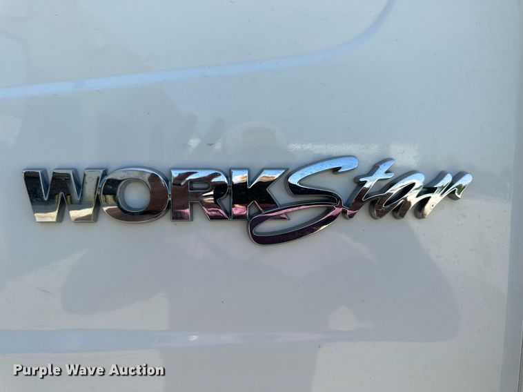 image for item NP9834 2008 International WorkStar 7400  bucket truck