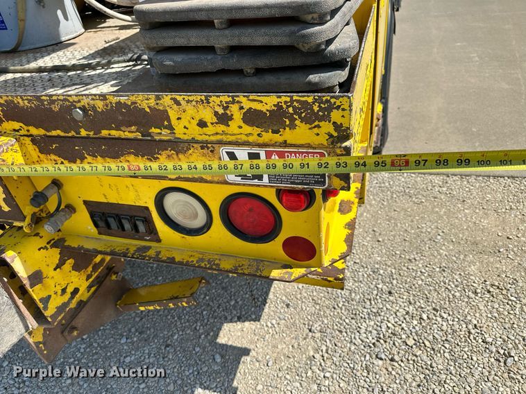 image for item NP9834 2008 International WorkStar 7400  bucket truck