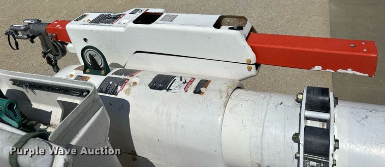 image for item NP9834 2008 International WorkStar 7400  bucket truck