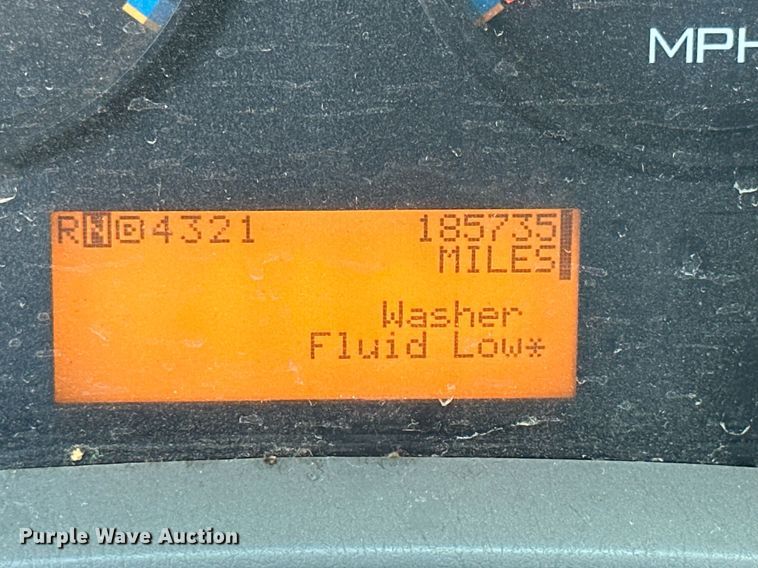 image for item NP9834 2008 International WorkStar 7400  bucket truck