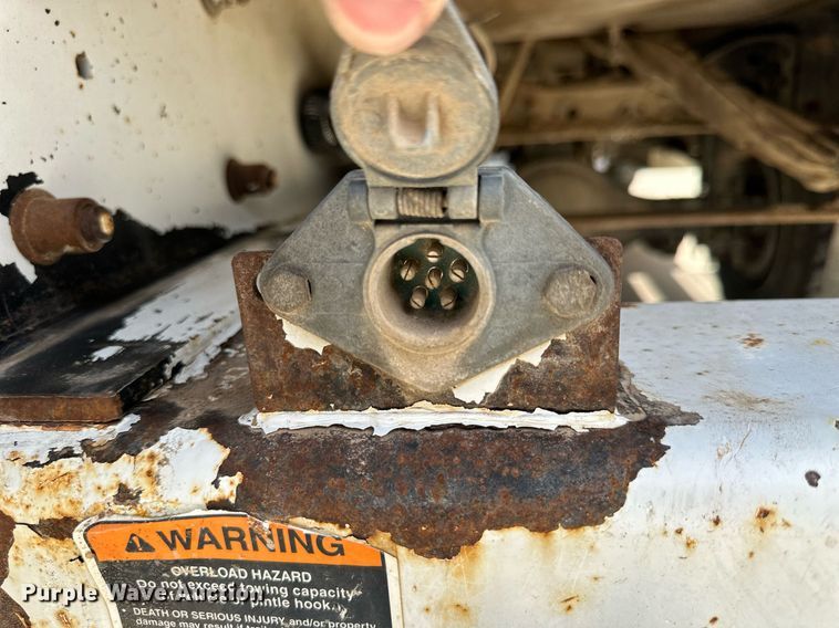 image for item NP9835 2008 International WorkStar 7300  bucket truck