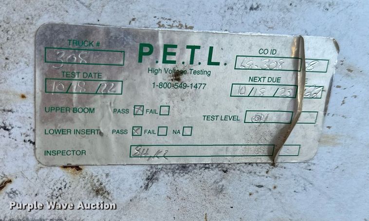 image for item NP9835 2008 International WorkStar 7300  bucket truck