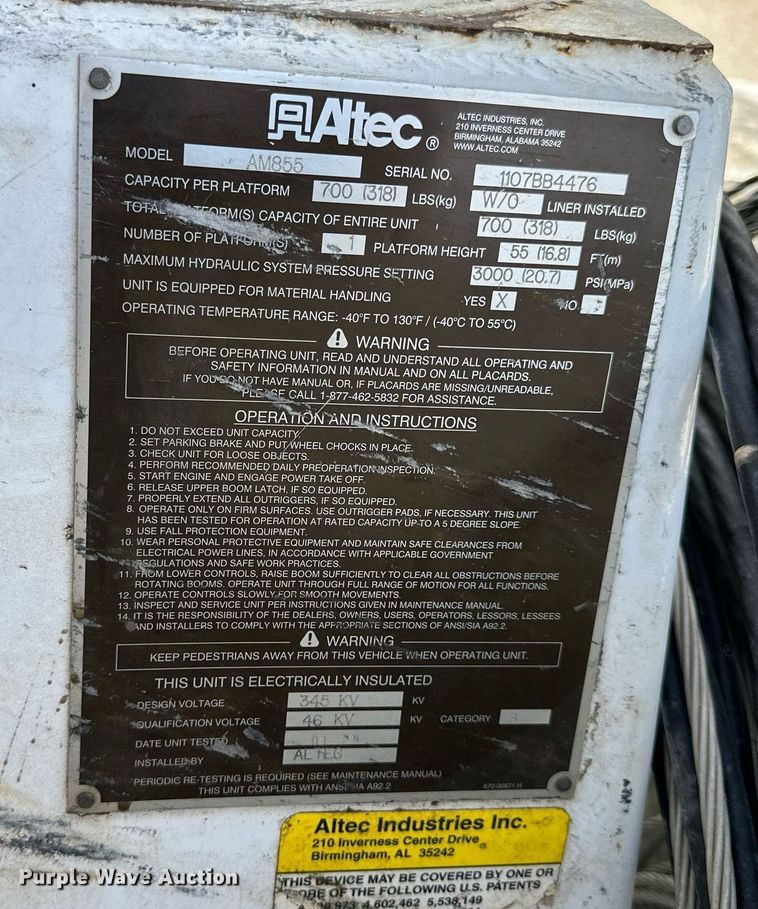 image for item NP9835 2008 International WorkStar 7300  bucket truck