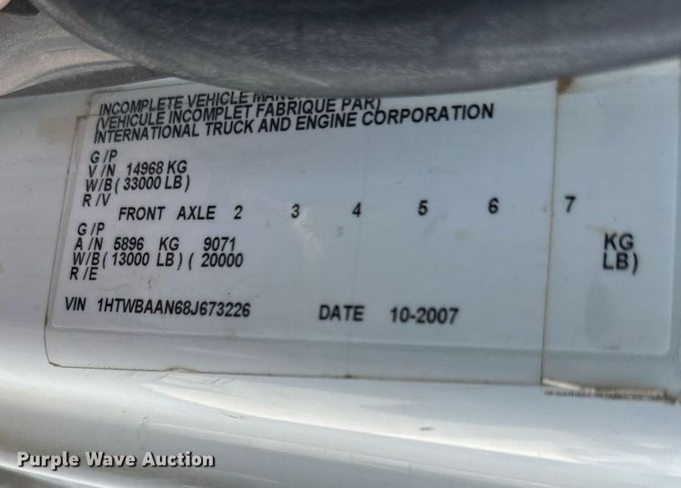 image for item NP9835 2008 International WorkStar 7300  bucket truck