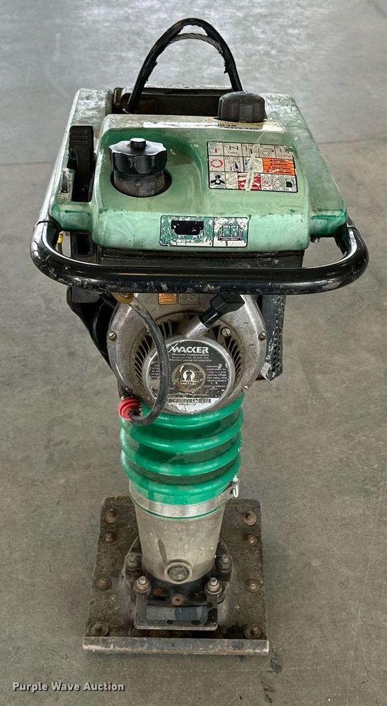 image for item NP9836 Wacker BS70-21  plate compactor