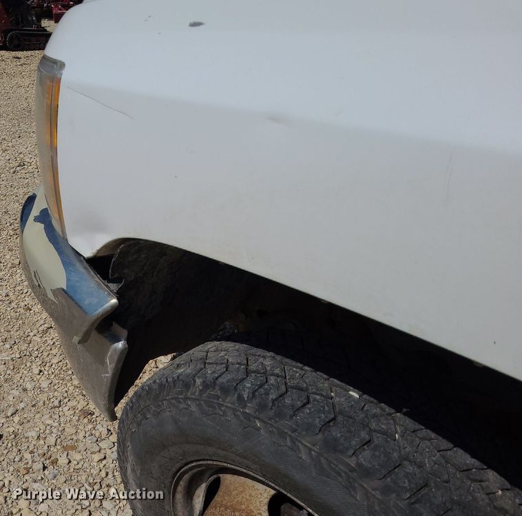 image for item NX9626 2012 Chevrolet Silverado 3500HD  Crew Cab flatbed pickup truck