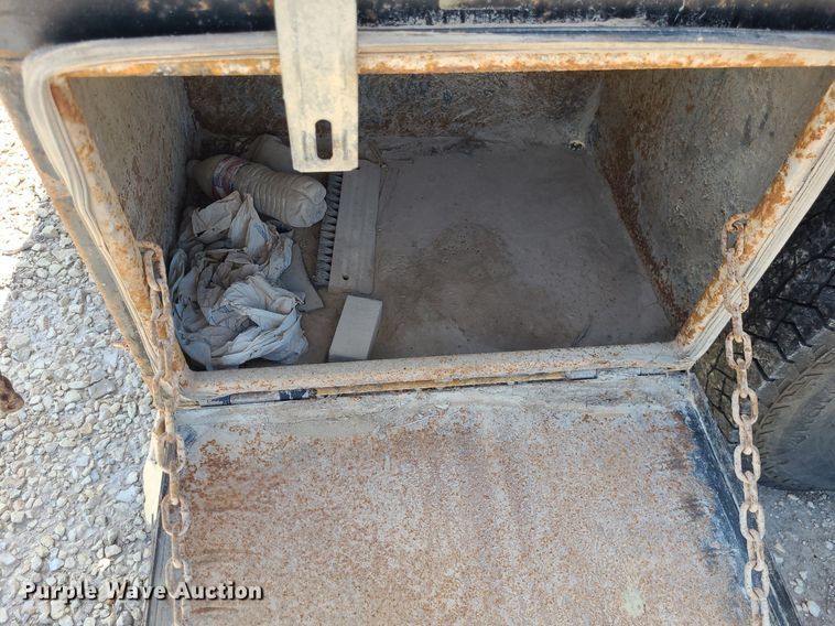 image for item NX9626 2012 Chevrolet Silverado 3500HD  Crew Cab flatbed pickup truck