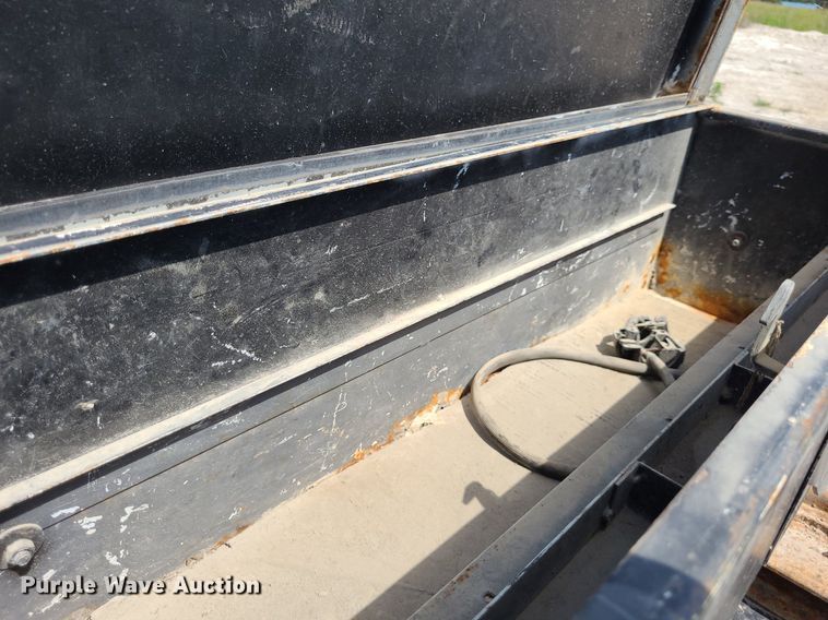 image for item NX9626 2012 Chevrolet Silverado 3500HD  Crew Cab flatbed pickup truck