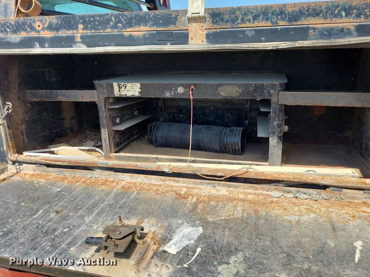 image for item NX9626 2012 Chevrolet Silverado 3500HD  Crew Cab flatbed pickup truck