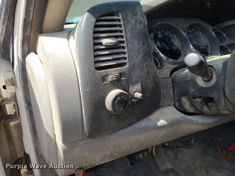 image for item NX9626 2012 Chevrolet Silverado 3500HD  Crew Cab flatbed pickup truck