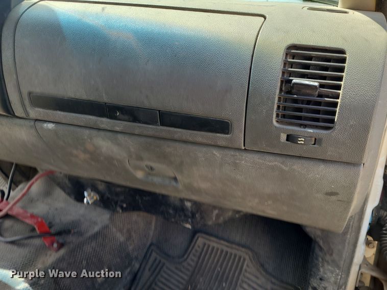 image for item NX9626 2012 Chevrolet Silverado 3500HD  Crew Cab flatbed pickup truck