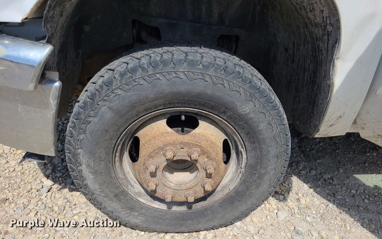 image for item NX9626 2012 Chevrolet Silverado 3500HD  Crew Cab flatbed pickup truck