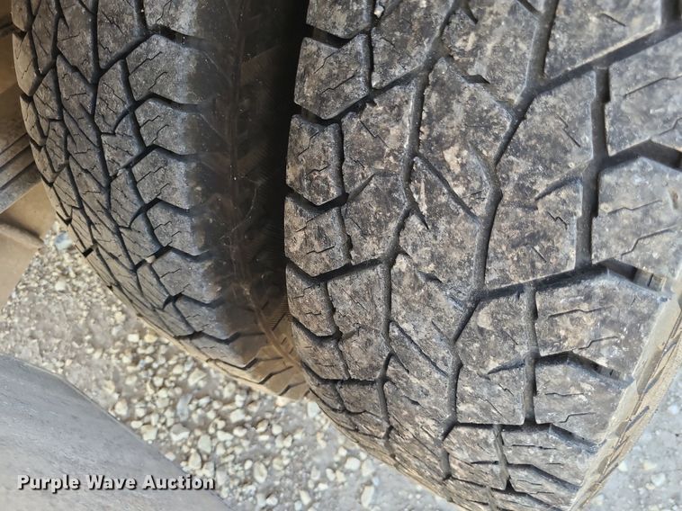 image for item NX9626 2012 Chevrolet Silverado 3500HD  Crew Cab flatbed pickup truck