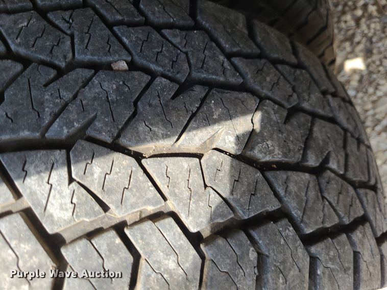 image for item NX9626 2012 Chevrolet Silverado 3500HD  Crew Cab flatbed pickup truck