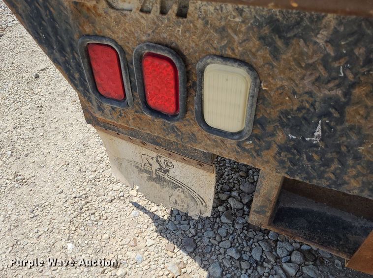 image for item NX9627 2012 Chevrolet Silverado 3500HD  Crew Cab flatbed pickup truck