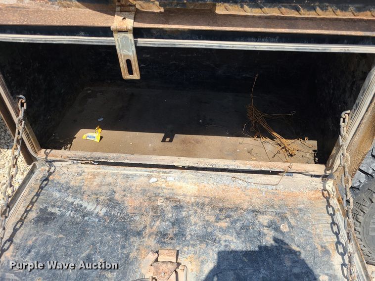 image for item NX9627 2012 Chevrolet Silverado 3500HD  Crew Cab flatbed pickup truck