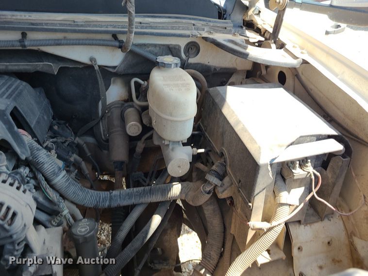 image for item NX9627 2012 Chevrolet Silverado 3500HD  Crew Cab flatbed pickup truck