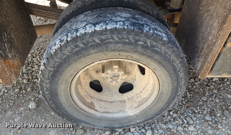 image for item NX9627 2012 Chevrolet Silverado 3500HD  Crew Cab flatbed pickup truck