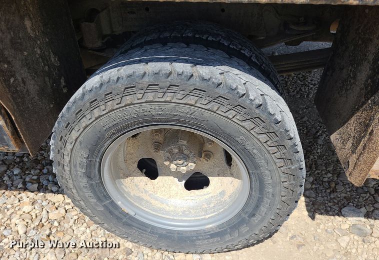 image for item NX9627 2012 Chevrolet Silverado 3500HD  Crew Cab flatbed pickup truck