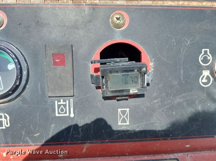 image for item NX9628 2016 Toro TX427  compact utility loader