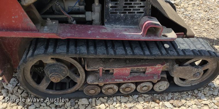 image for item NX9628 2016 Toro TX427  compact utility loader