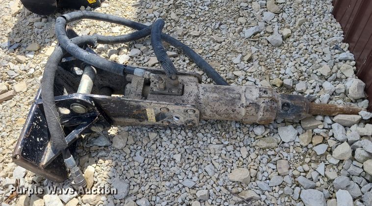 image for item NX9628 2016 Toro TX427  compact utility loader