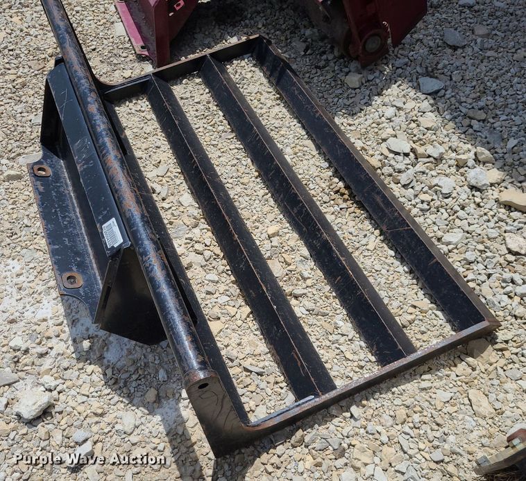 image for item NX9628 2016 Toro TX427  compact utility loader