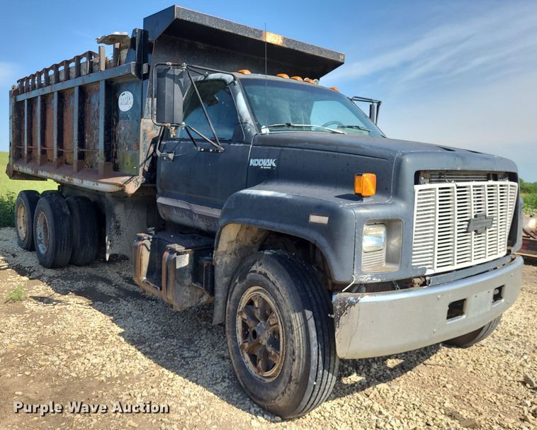 image for item NX9634 1991 Chevrolet Kodiak  dump truck