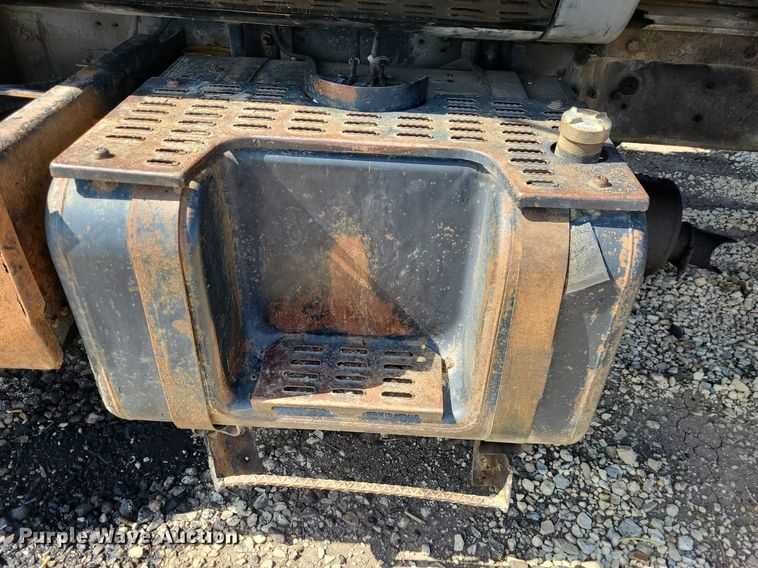 image for item NX9634 1991 Chevrolet Kodiak  dump truck