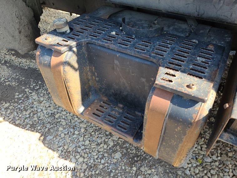 image for item NX9634 1991 Chevrolet Kodiak  dump truck