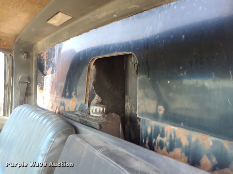 image for item NX9634 1991 Chevrolet Kodiak  dump truck