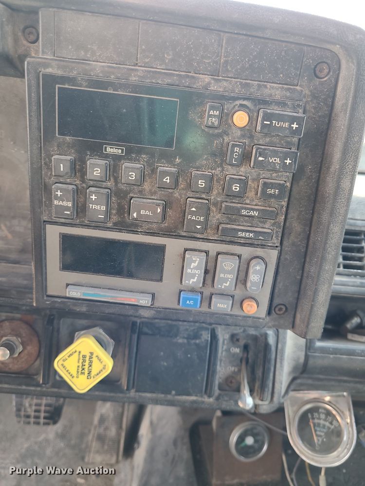 image for item NX9634 1991 Chevrolet Kodiak  dump truck