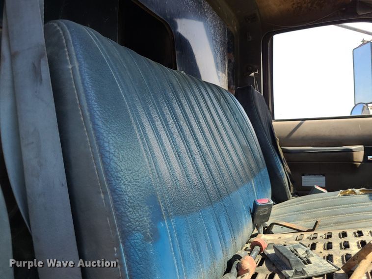 image for item NX9634 1991 Chevrolet Kodiak  dump truck