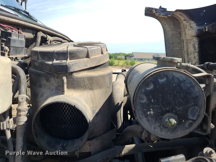 image for item NX9634 1991 Chevrolet Kodiak  dump truck