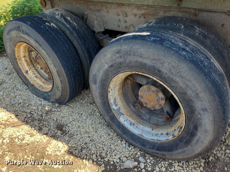image for item NX9634 1991 Chevrolet Kodiak  dump truck
