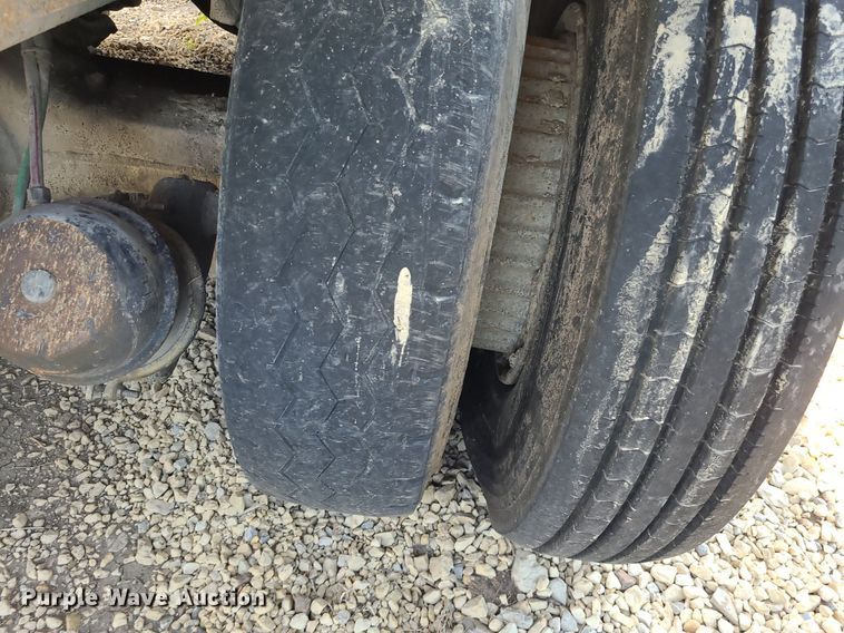 image for item NX9634 1991 Chevrolet Kodiak  dump truck