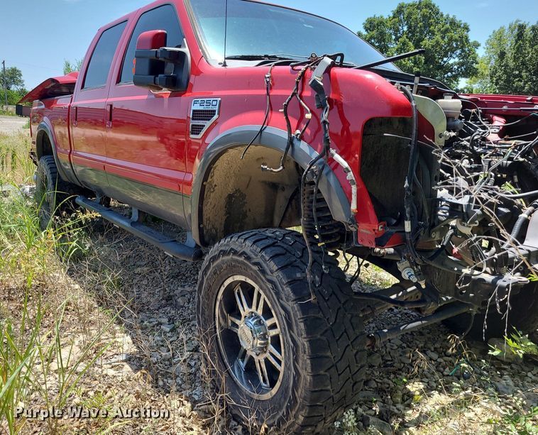 image for item NX9635 2008 Ford F250 Super Duty  Crew Cab pickup truck