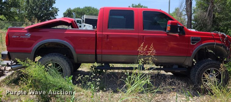 image for item NX9635 2008 Ford F250 Super Duty  Crew Cab pickup truck