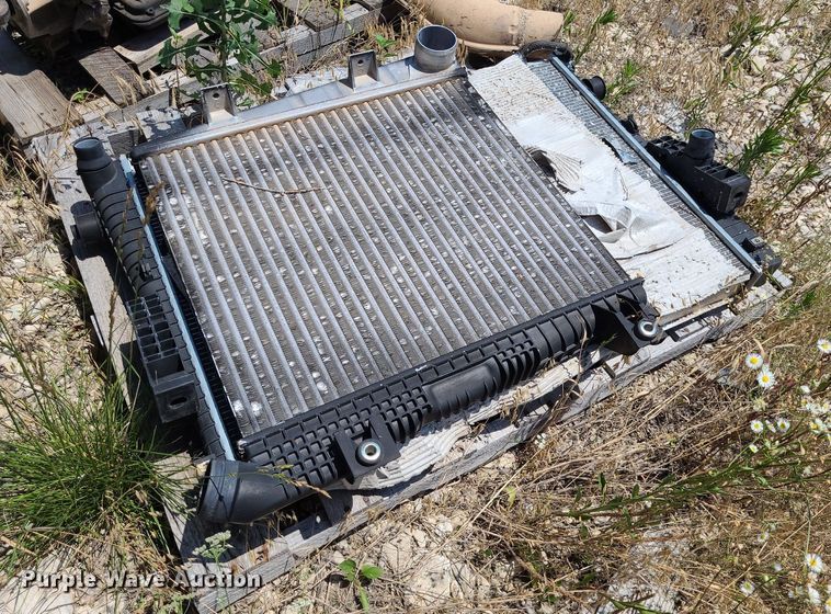 image for item NX9635 2008 Ford F250 Super Duty  Crew Cab pickup truck