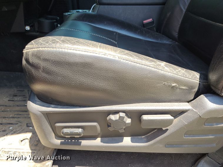 image for item NX9635 2008 Ford F250 Super Duty  Crew Cab pickup truck