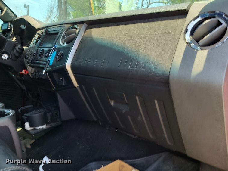 image for item NX9635 2008 Ford F250 Super Duty  Crew Cab pickup truck