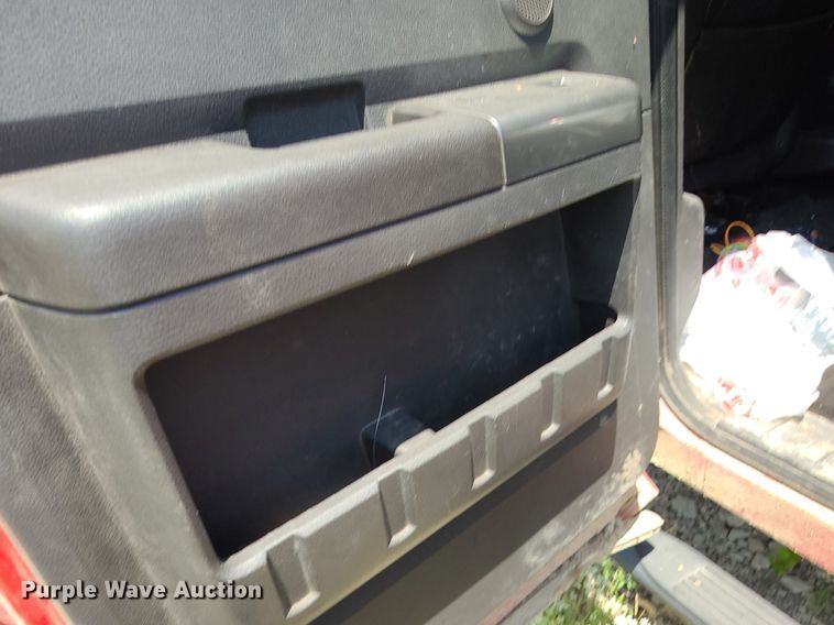 image for item NX9635 2008 Ford F250 Super Duty  Crew Cab pickup truck