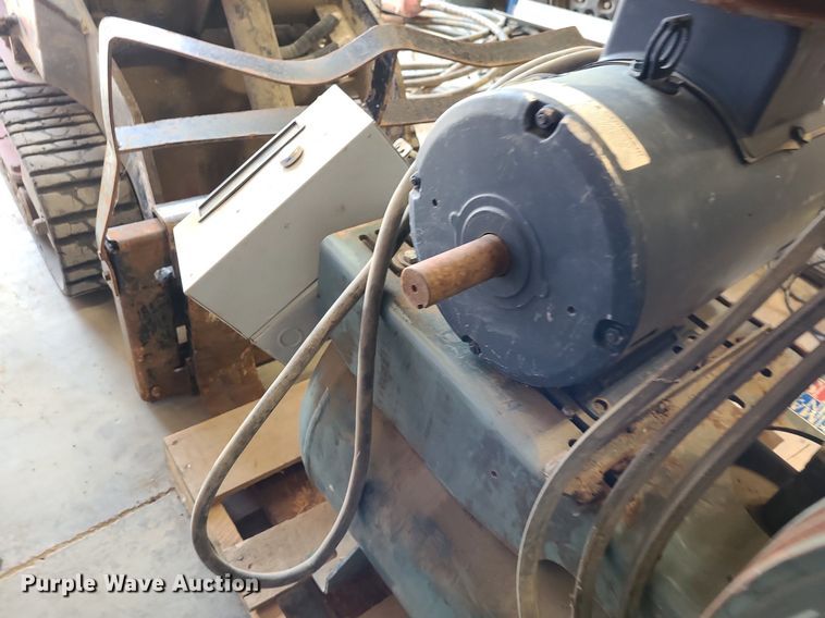 image for item NX9636 Saylor-Beall 705  air compressor