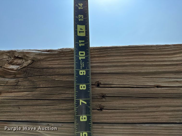 image for item OC9039 1981 International 1724  dump flatbed truck