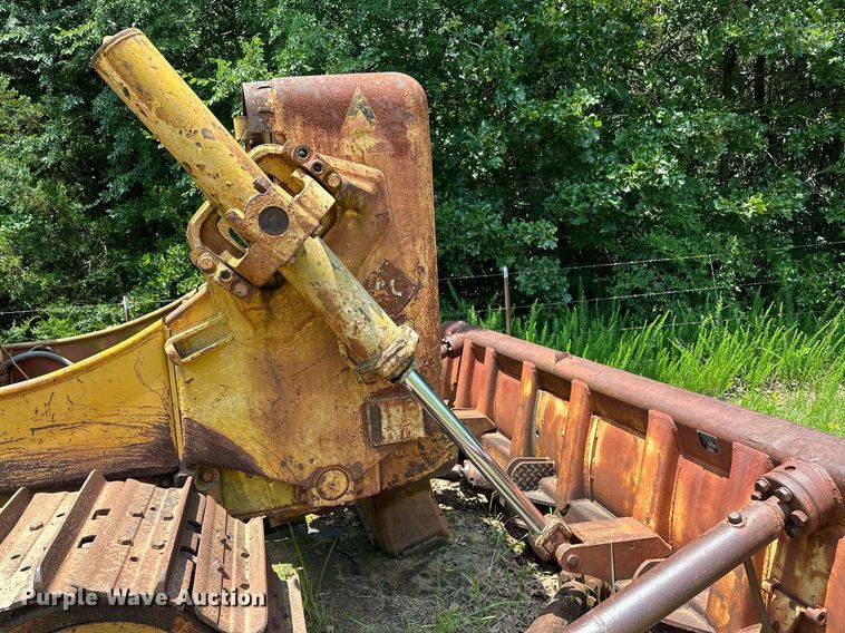 image for item OC9045 Allis-Chalmers HD16  dozer