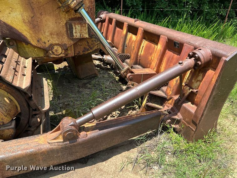 image for item OC9045 Allis-Chalmers HD16  dozer
