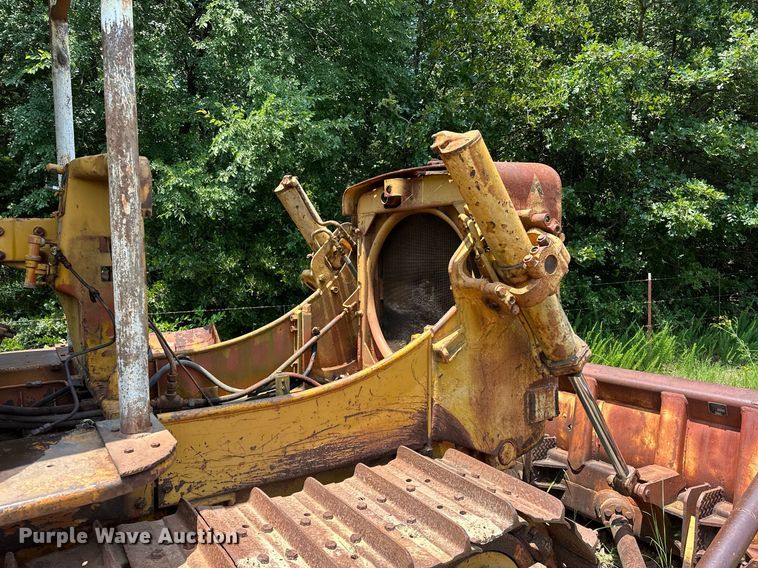 image for item OC9045 Allis-Chalmers HD16  dozer