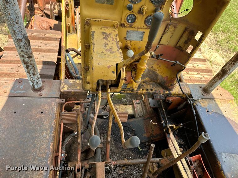 image for item OC9045 Allis-Chalmers HD16  dozer